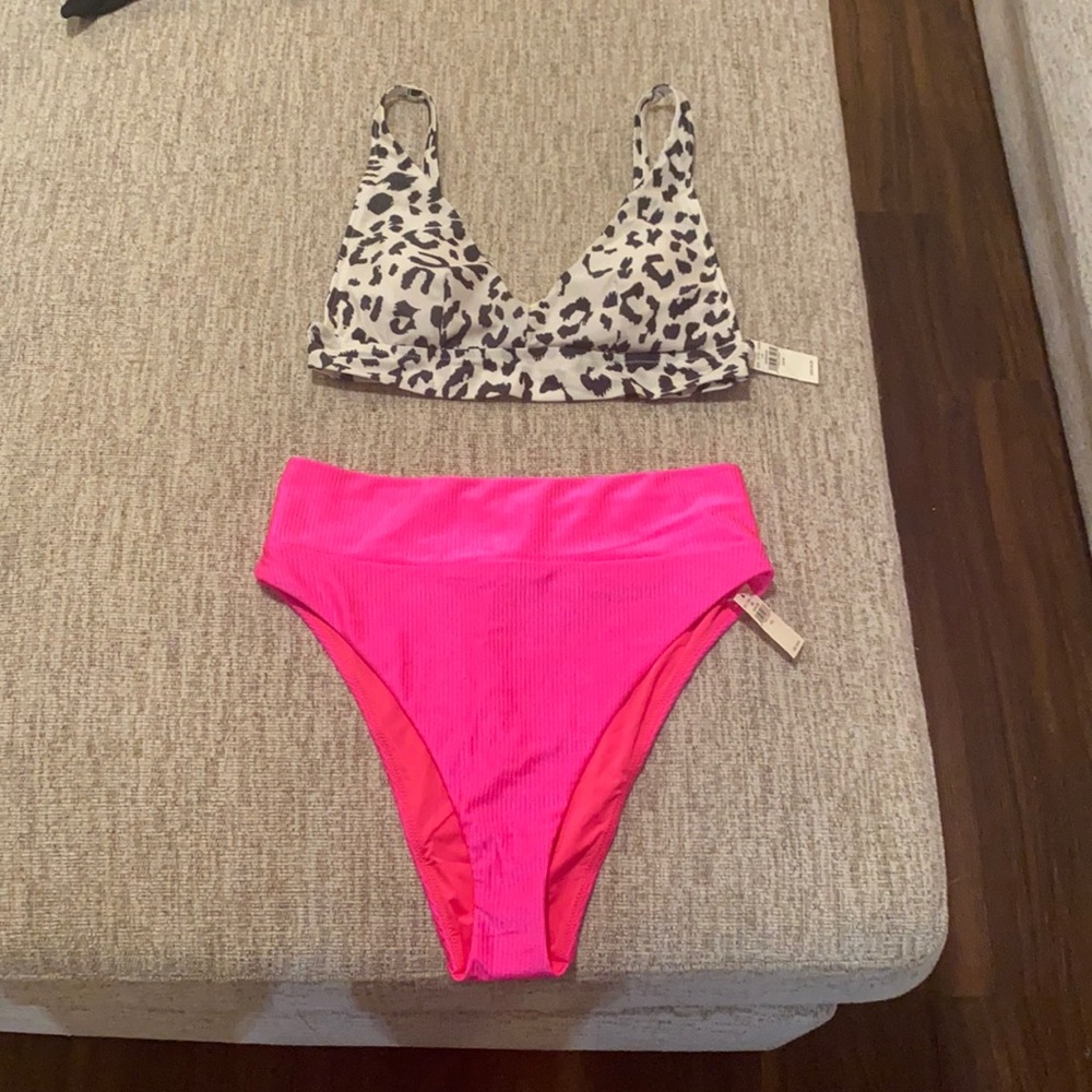 Aerie swim suit NWT